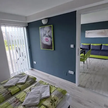 Dream House Apartment Grobming