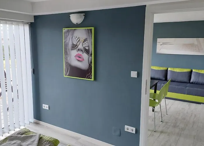 Dream House Apartment *