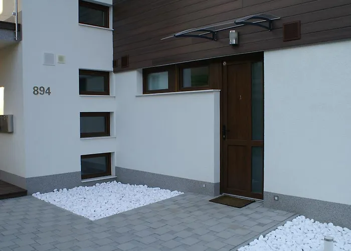 Dream House Apartment Grobming